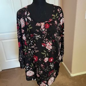 PerSeption Woman floral print blouse